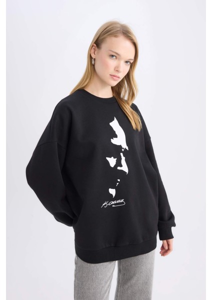 Oversize Geniş Kalıp Bisiklet Yaka Atatürk Baskılı Sweatshirt E5445AX24WN fırsatları