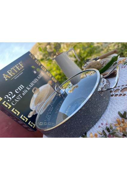 Granit Tencere Kapaklı