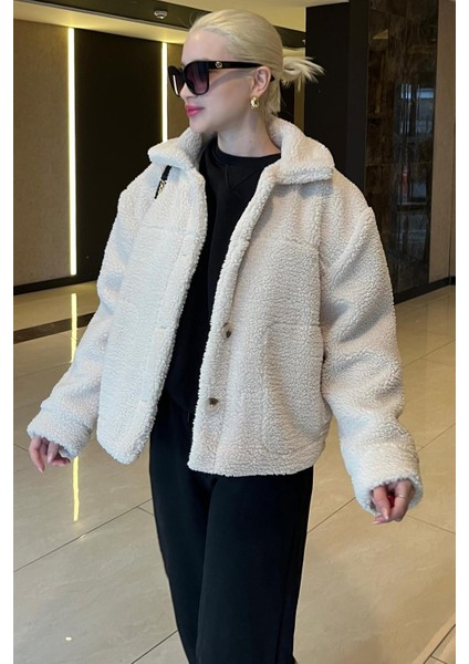 Kadın Ceket %100 Polyester Bej Düğmeli Tasarım ile Şıklık Sunar fiyatları