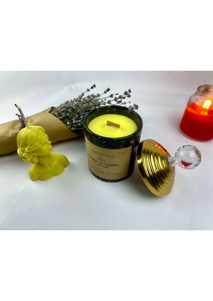 Stworkshop Hediyelik dekorasyon Özel Tasarım Kokulu Mum %100 Naturel Vegan Soya Wax Mumu Lavanta&vanilla Kokulu !!!kokulu 8cm kadın figür ve mantar kapaklı cam tüp kibrit hediyeli fırsatları