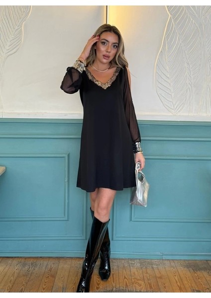 Kadın Siyah Uzun Kollu Kollar Tül Yırtmaçlı V Yakalı Kısa Krep Elbise modelleri
