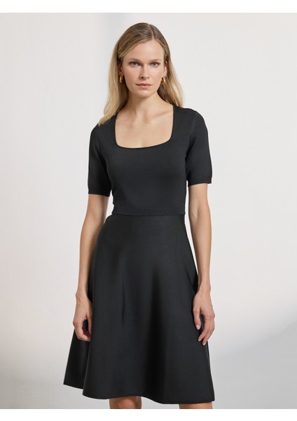 Kadın Elbise-Siyah fırsatları