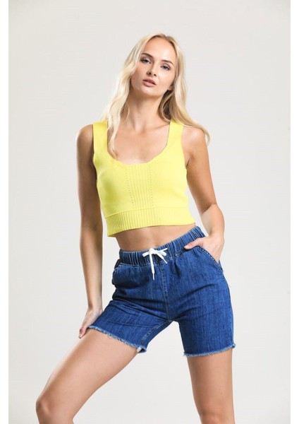 2080 Kadın Püsküllü Paça Jeans Denim Kot Şort fiyatları