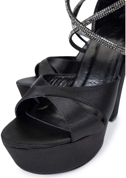 Kadın Deri Siyah Saten Topuklu Ayakkabı 1065 223-551 Bn Ayk SK24-25 Sıyah Saten modelleri