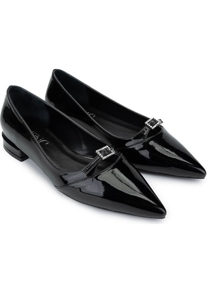 Kadın Vegan Siyah Rugan Topuklu Ayakkabı 1073 20 Bn Ayk SK24-25 Sıyah Rgn fiyatları