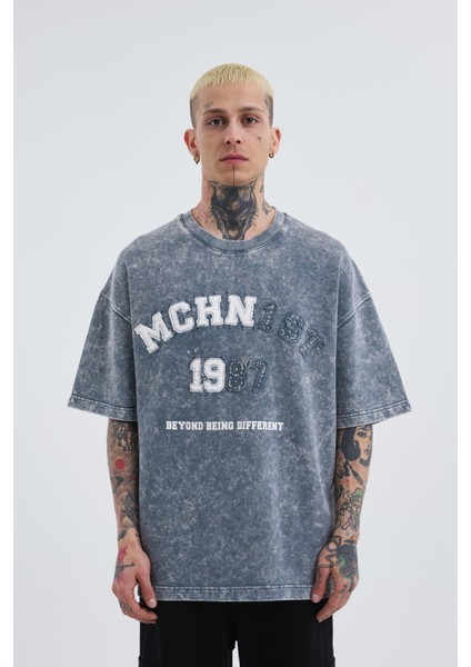 Erkek Yıkamalı Nakışlı Oversize Ghost Spotted Tişört