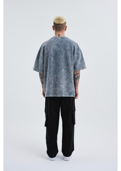 Erkek Yıkamalı Nakışlı Oversize Ghost Spotted Tişört