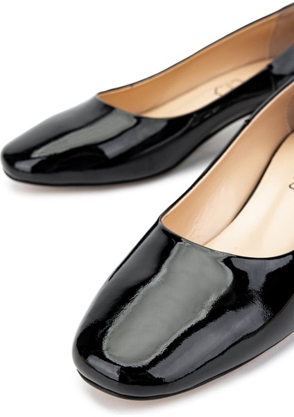 Kadın Deri Siyah Rugan Topuklu Ayakkabı 1036 H5659 Bn Ayk SK24-25 Sıyah Rgn fırsatları