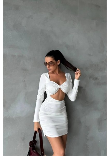 Kadın Beyaz Sırt ve Göğüs Dekolteli Mini Elbise DPNBDF079 modelleri