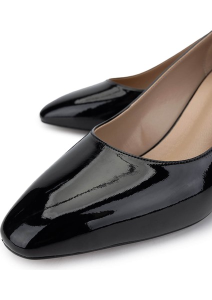 Kadın Vegan Siyah Rugan Topuklu Ayakkabı 1073 01 Bn Ayk SK24-25 Sıyah Rgn modelleri