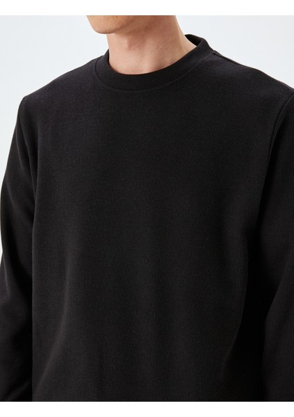 Pamuk Karışımlı Dokulu Basic Bisiklet Yaka Sweatshirt indirimleri