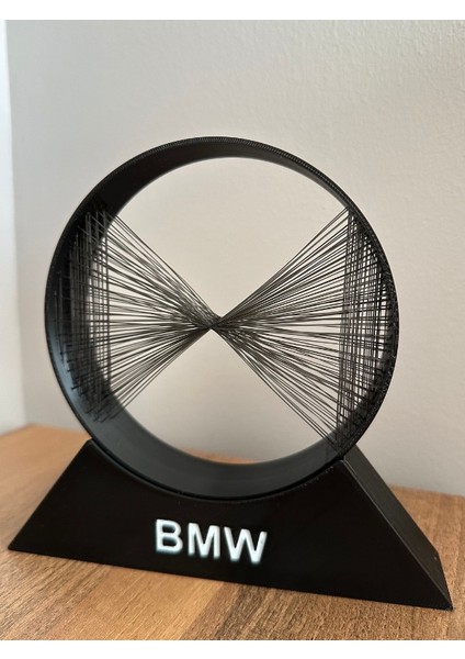 Bmw Logolu Çizgisel Dekor