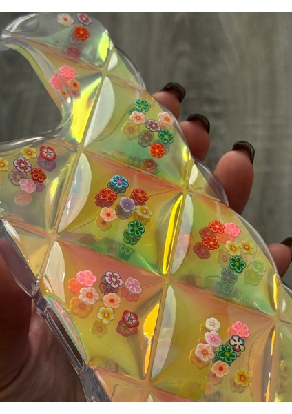 iPhone 15 Pro Uyumlu Kılıf Şeffaf ve Hologram Yastık Desenli Silikon Kılıf