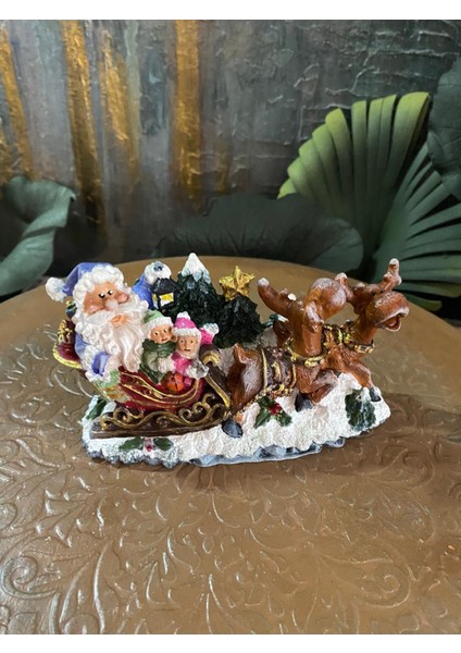 Boyalı Polyester Obje Geyikli Kızaklı Noel Baba