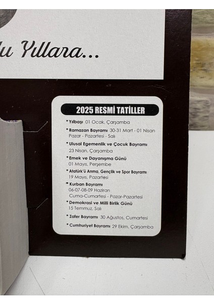 Ömür Takvim Türk Bayraklı 1.bölge 2025 Kartonlu Yapraklı Duvar Takvimi