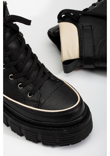 Silfa Siyah - Bej Toka Detay Bağcıklı Kadın Bot modelleri