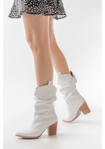 Beyaz Körüklü Kalın Topuklu Günlük Kadın Bot
