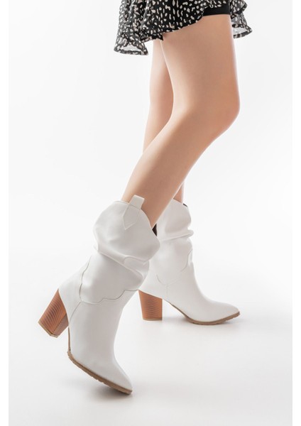 Beyaz Körüklü Kalın Topuklu Günlük Kadın Bot fiyatları