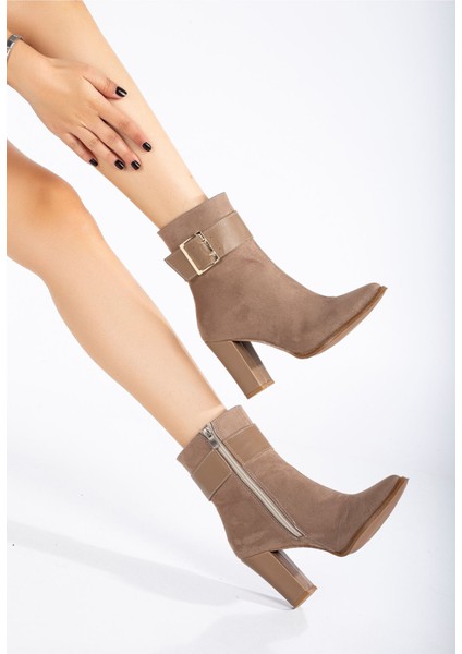 Anna Eva Vizon Sivri Burunlu Fermuarlı Kalın Topuklu Bot fırsatları