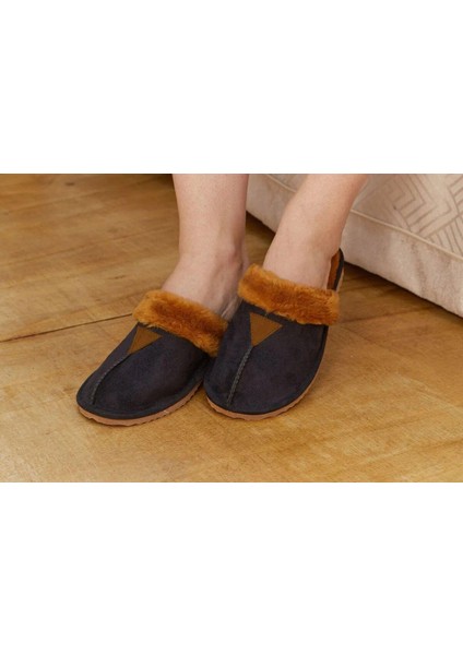 27 Kadın Kürklü Ev Terliği-Siyah