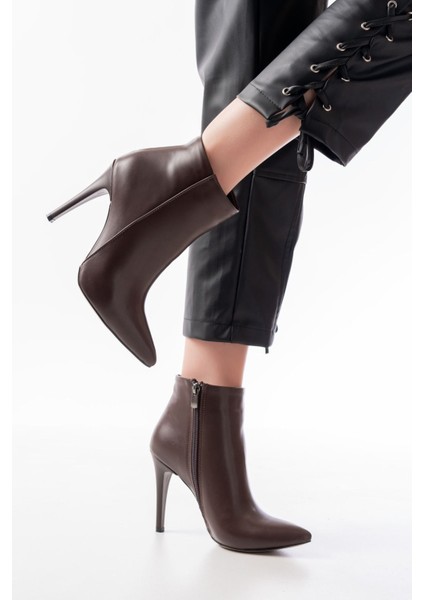 VRT-4802 Kahverengi Yüksek Ince Topuklu Fermuarlı Kadın Bot