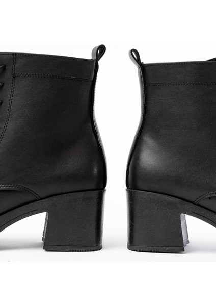 5109-3025 Siyah Bağcıklı Fermuarlı Kalın Topuklu Günlük Kadın Bot indirimleri