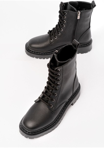 1101-2289 Siyah Luna Bağcıklı Fermuarlı Günlük Kadın Bot