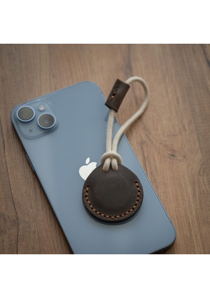 Airtag Kılıfı V2 Kestane Crazy - Anahtarlık Askı - Gerçek Deri El Yapımı - Minimalist Şık Tasarım - Ipli Sağlam Şık fırsatları