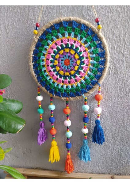 El Emeği Makrome Duvar Süsü Ponponlu