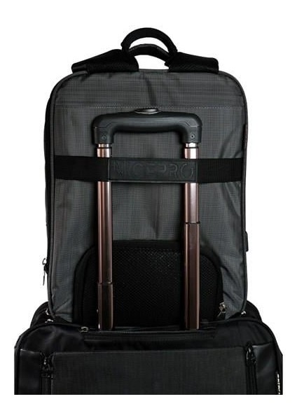 TRV02 Travela 16" Siyah Notebook Sırt Çantası Genişleyebilir