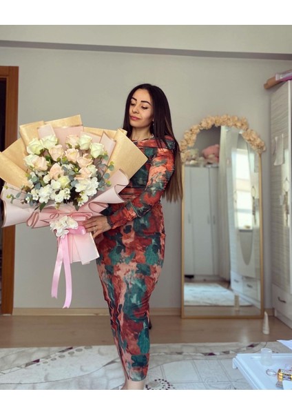 Sevgiliye Özel Renkli Çiçek Buketi, Yükseklik 80 cm, Pembe Gül