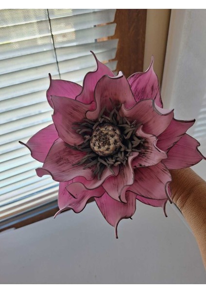 Pembe ve gri vazoya uygun tek dal çiçek, 31-45 cm yükseklik fırsatları