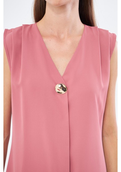 Broş Detay Omuzdan Pileli Sıfır Kol Gömlek fırsatları