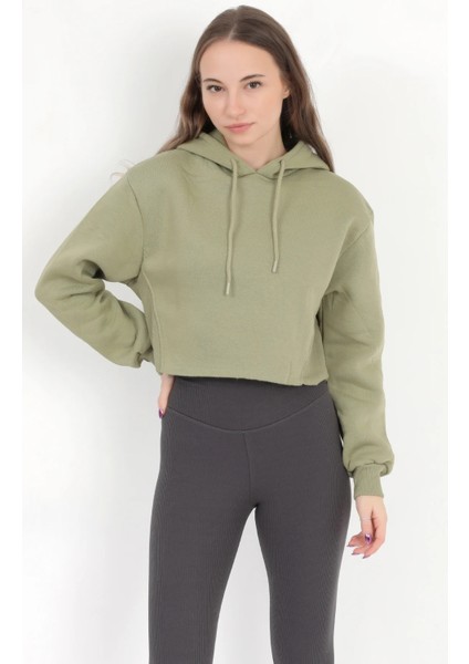 Kadın Yeşil Kapüşonlu Ribana Detaylı Üç İp Oversize Crop Sweatshirt Hoodie - 2543