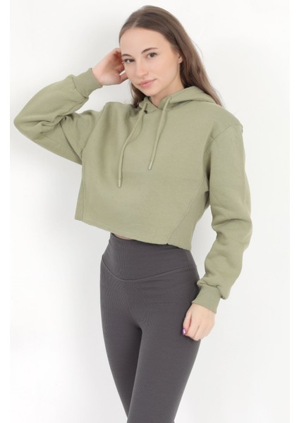 Kadın Yeşil Kapüşonlu Ribana Detaylı Üç İp Oversize Crop Sweatshirt Hoodie - 2543