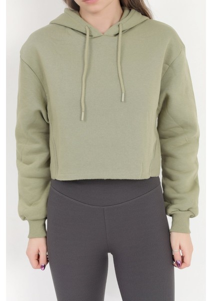 Kadın Yeşil Kapüşonlu Ribana Detaylı Üç İp Oversize Crop Sweatshirt Hoodie - 2543