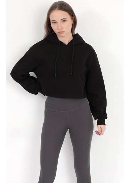 Kadın Siyah Kapüşonlu Ribana Detaylı Üç İp Oversize Crop Sweatshirt Hoodie - 2543