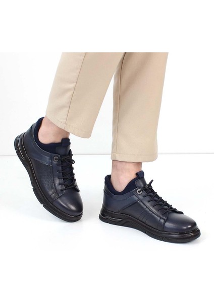 Erkek Lacivert Bağcıklı Kalın Tabanlı Deri Sneaker fiyatları