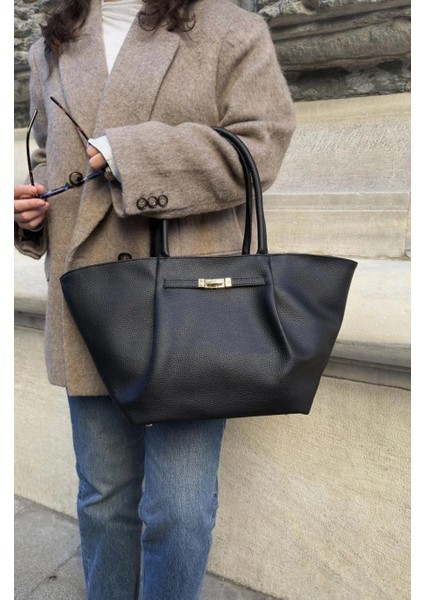 Jolle Kemer Detaylı Deri Çanta