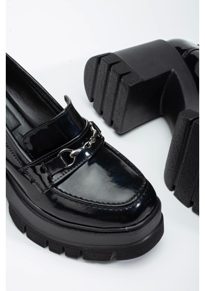 Kadın Siyah Rugan Tokalı Loafer Casual Ayakkabı
