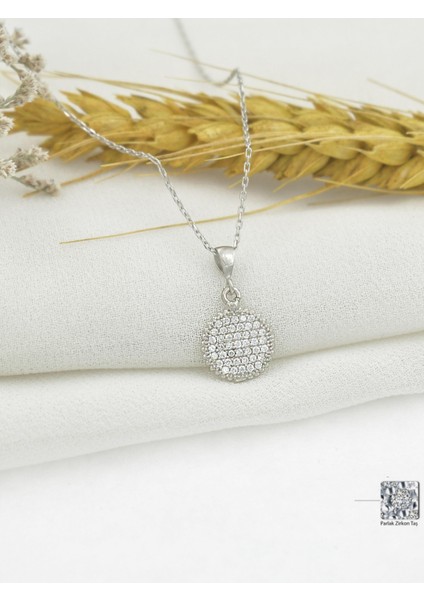 Timeless Series Zirkon Taşlı Gümüş Parıltılı Küre Kolyesi modelleri
