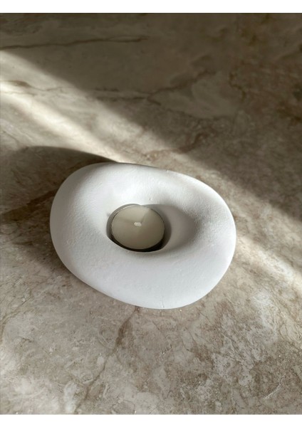 Dekoratif beton mumluk ve takı tabağı, şık ve kullanışlı tasarım, beyaz renk