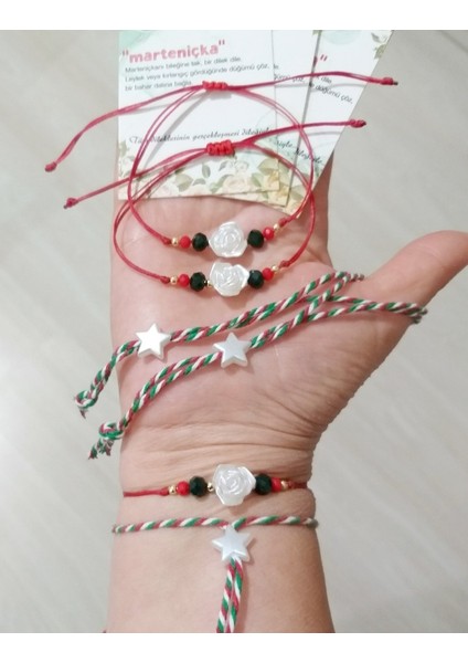 Üç Adet Gül Bileklik ve Üç Adet Yıldızlı Yılbaşı Marteniçka Bileklik