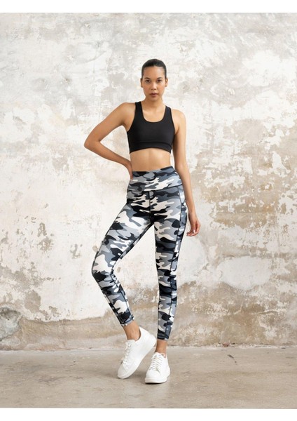 Kadın Kamuflaj Desenli Cepli Tayt indirimleri