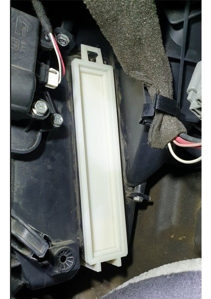 Renault Laguna 3 Polen Filtresi Kapağı