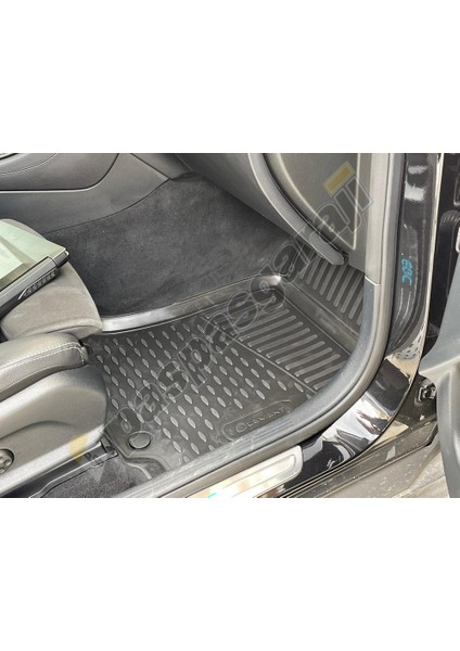 Mercedes Eqc 3D Havuzlu Paspas, 2019- Sonrası fırsatları