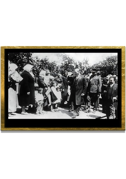 Yapay Zeka İle Yenilenmiş Atatürk Fotoğrafları Siyah Beyaz Cam Tablo, 3d Dekoratif Baskı 147