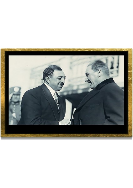 Yapay Zeka İle Yenilenmiş Atatürk Fotoğrafları Siyah Beyaz Cam Tablo, 3d Dekoratif Baskı 242