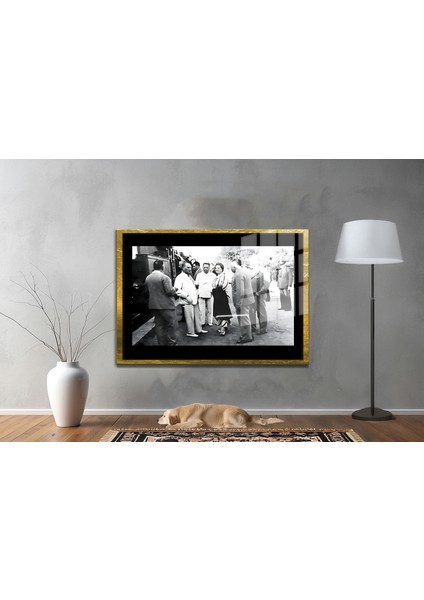 Yapay Zeka İle Yenilenmiş Atatürk Fotoğrafları Siyah Beyaz Cam Tablo, 3d Dekoratif Baskı 233 fiyatları