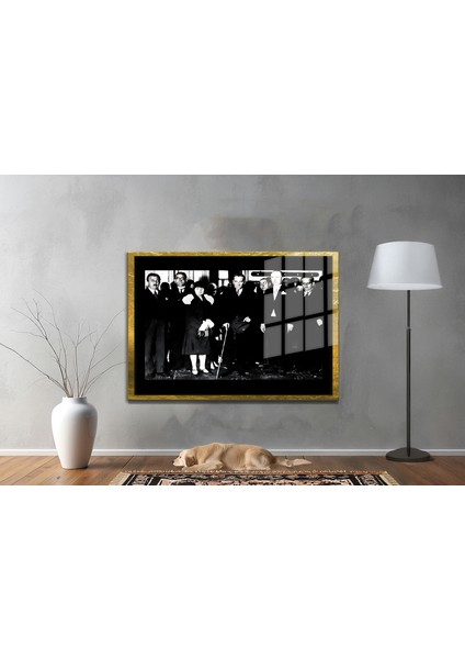 Yapay Zeka ile Yenilenmiş Atatürk Fotoğrafları Siyah Beyaz Cam Tablo, 3D Dekoratif Baskı 475